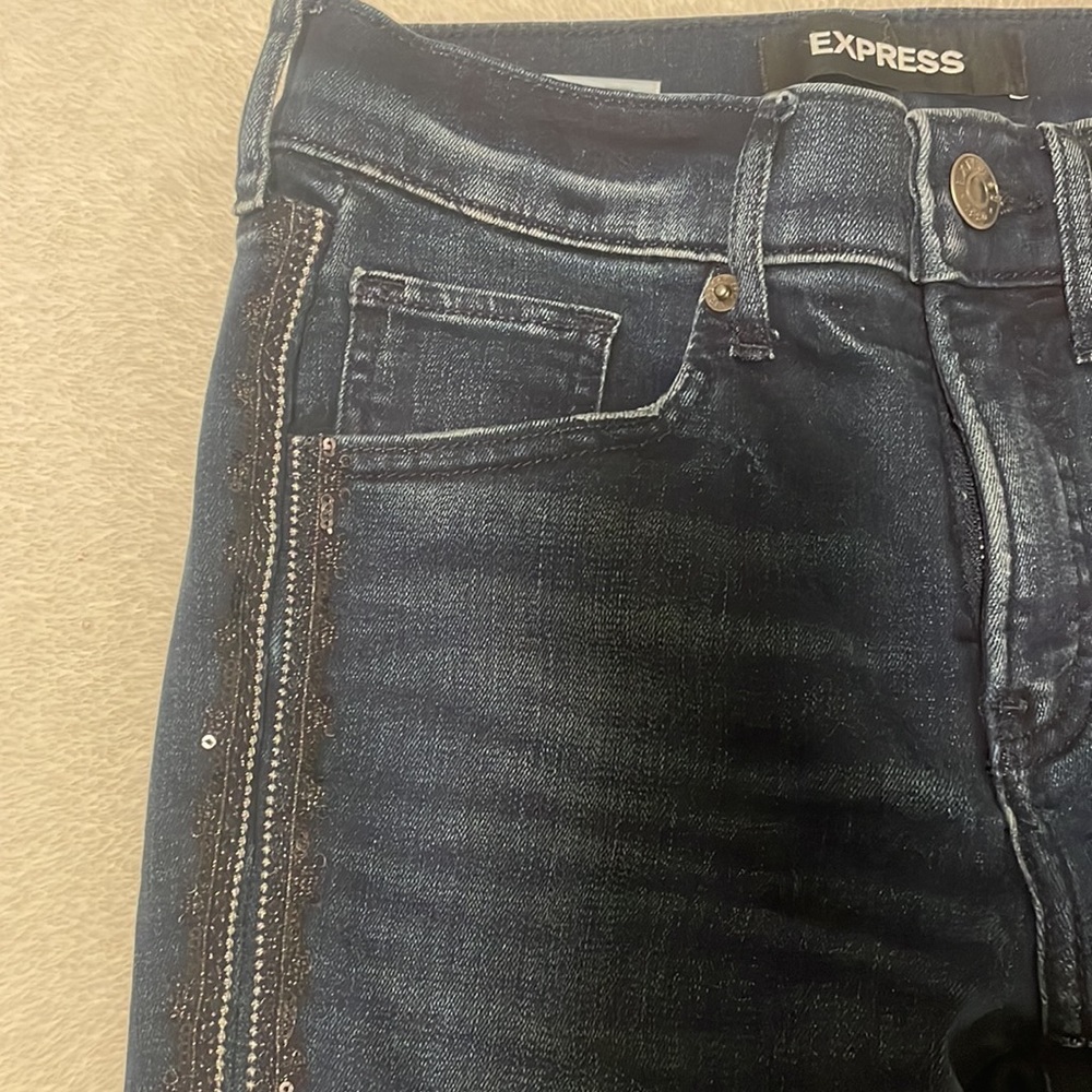 Express Jeans - Picture 2 of 5